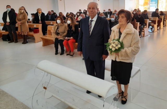 Raddusa. Salvatore Pistorio e Giuseppa Piazza celebrano il 50° anniversario di matrimonio